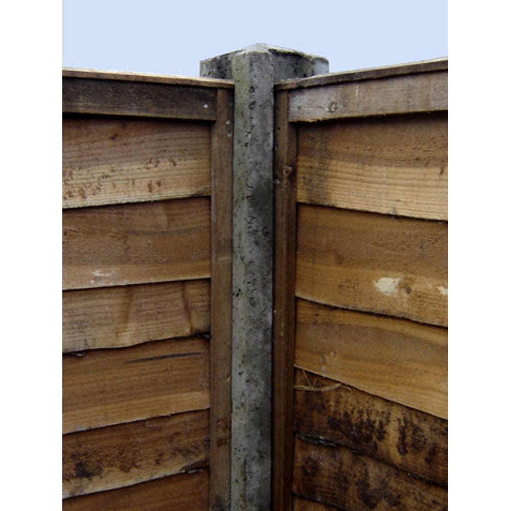 8' Slotted Concrete Corner Post 125mm x 125mm x 2440mm