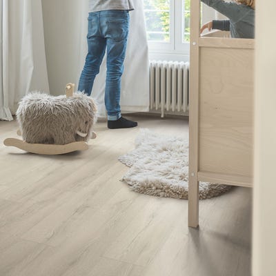 Quick Step Classic CLM5790 Vivid Grey Oak Laminate Flooring