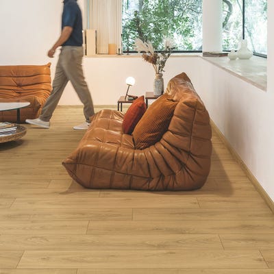 Quick Step Classic CLM5801 Sandy Oak Laminate Flooring