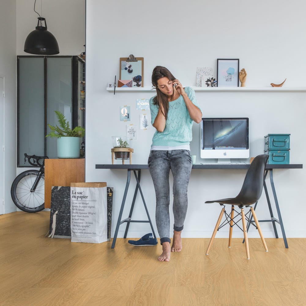 Quick Step Alpha Bloom AVMPU40098 Pure Oak Honey Vinyl Flooring