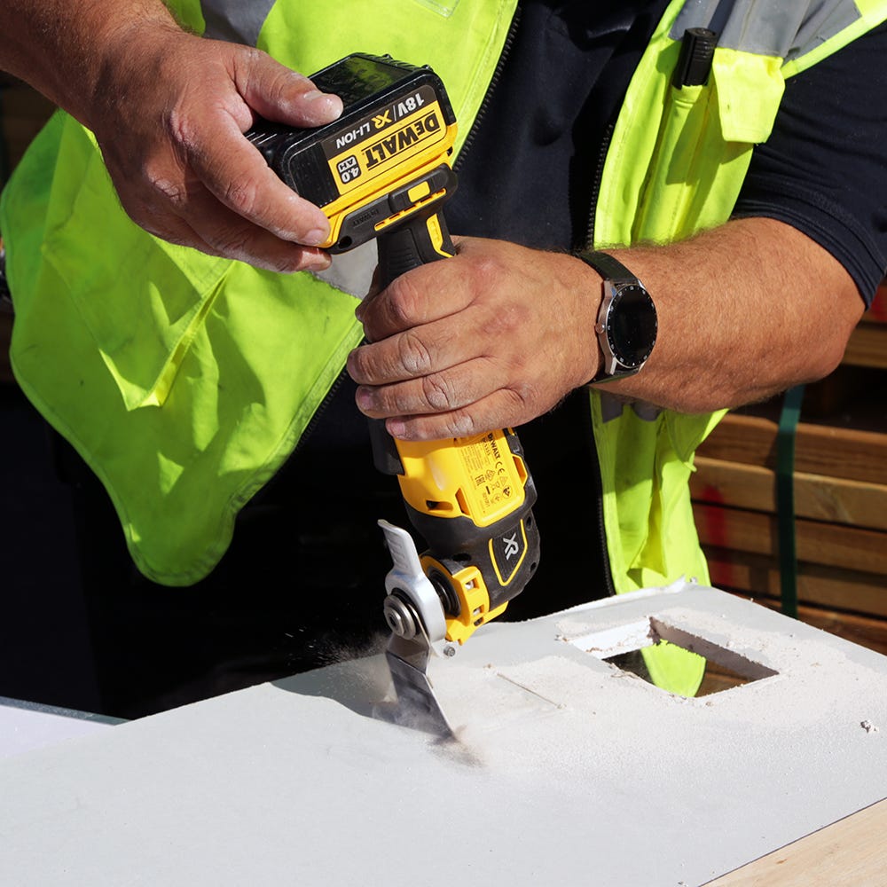 Top 5 Oscillating Multi-Tools | DeWalt DCS355N - View #4