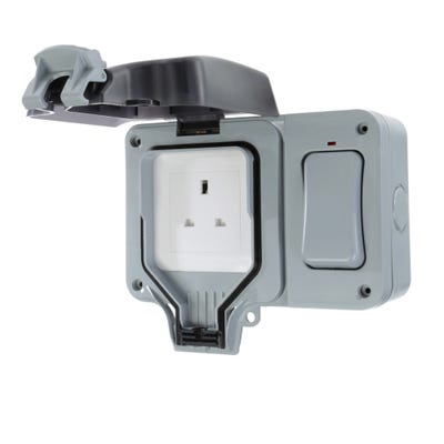 BG 13A 1 Gang IP66 Socket with External Switch WP21ES