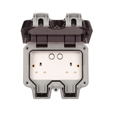 BG Storm Smart 13A 2 Gang IP66 Weatherproof Switched Socket WP22/HC-01