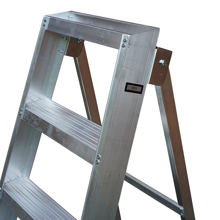 TB Davies Pro Aluminium Swingback Step Ladder 5 Tread
