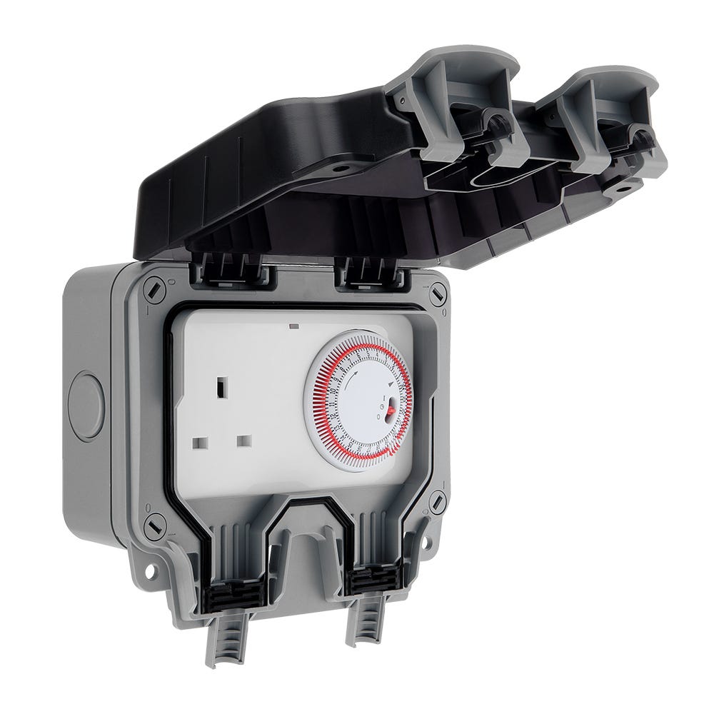 BG Storm 13A 1 Gang Timer IP66 Weatherproof Socket WP23TM24
