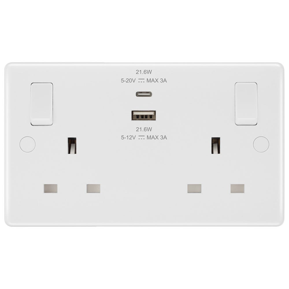 BG 13A 22W 2 Gang Switched Socket & USB-A+C White Moulded 822UAC22-01