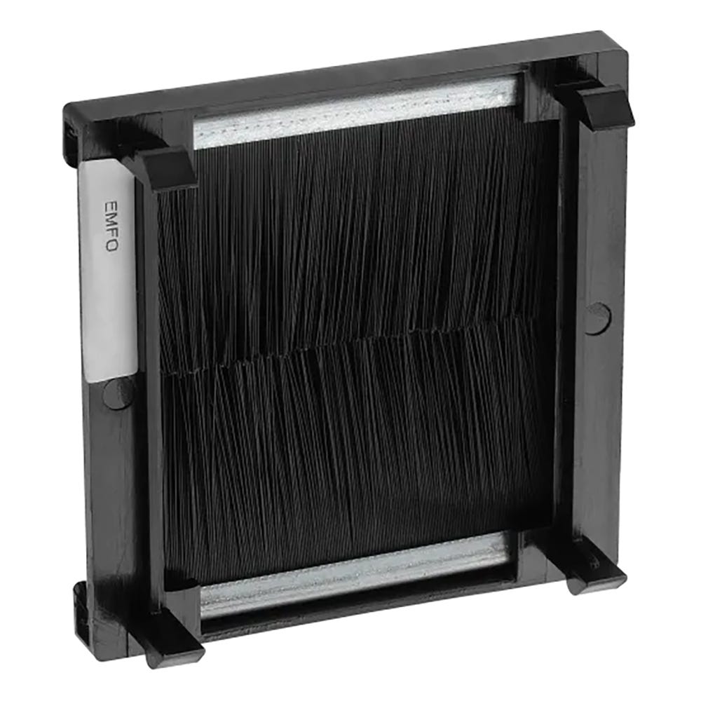 BG Euro Module Brush Flex Outlet Black EMFO