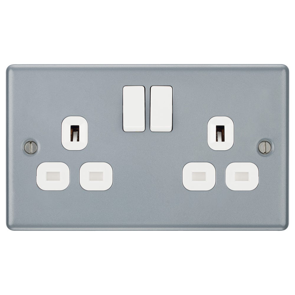 BG 13A 2 Gang DP Metal Clad Switched Socket MC522