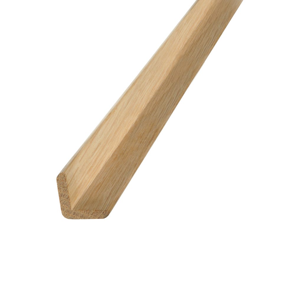 20mm x 20mm Richard Burbidge White Oak Basic Angle Moulding Pack of 15 CRN5004