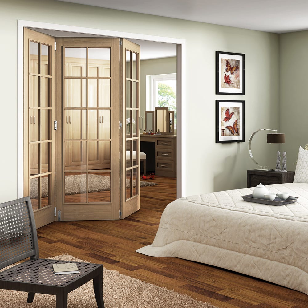 Jeld Wen Internal Oak Huntingdon 10l Clear Glazed 3 Door Roomfold
