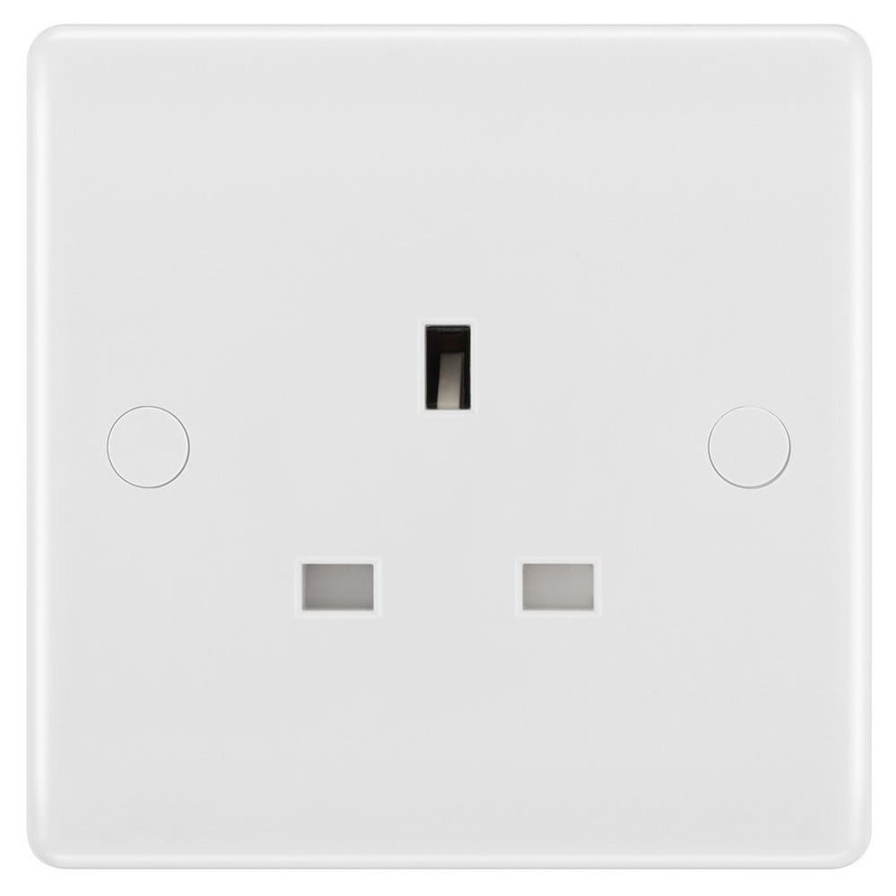 BG 13A 1 Gang Unswitched Socket 823-01