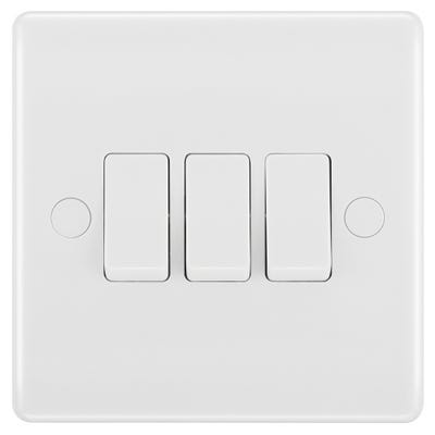 BG 20A 3 Gang 2 Way Light Switch 843-01