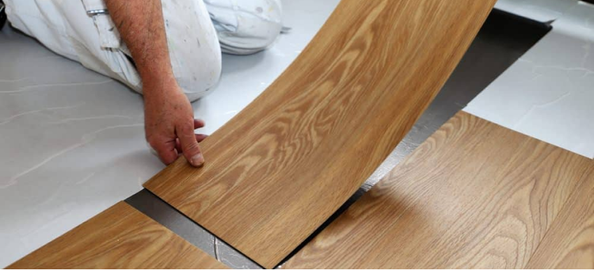 laying vinyl flooring